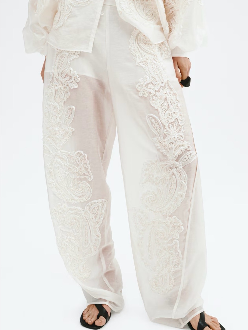 NWT. H&M Edition S/S 2026 Appliqued Barrel-Leg Pants (white) Sz 16 - Picture 3 of 9